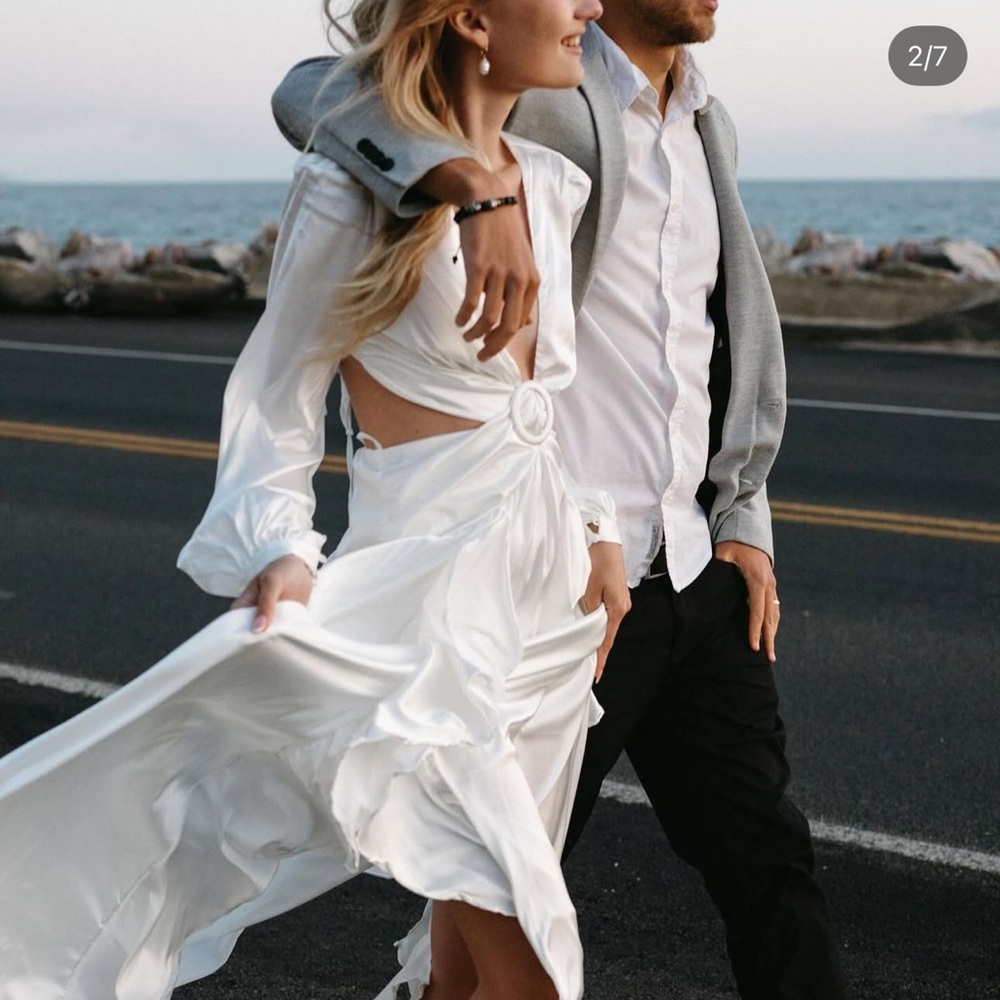 Elegant White Women's dress
